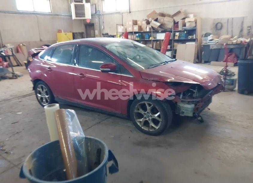 2012 Ford Focus SEL (VIN 1FAHP3H26CL400160) main photo