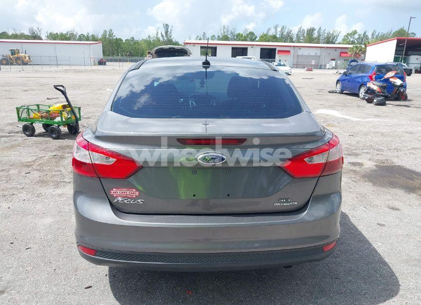 Photo 16 of 2012 Ford Focus SEL (VIN 1FAHP3H26CL429013)