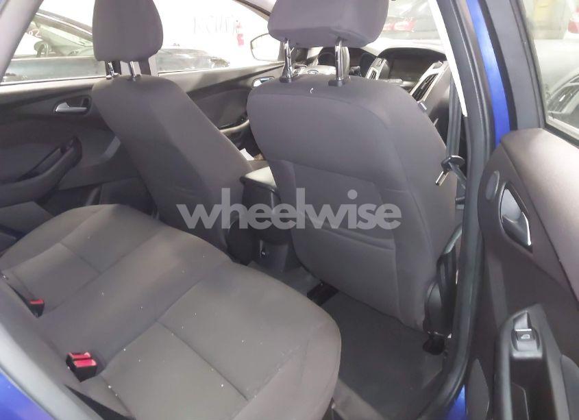 Photo 8 of 2012 Ford Focus SEL (VIN 1FAHP3H26CL447091)