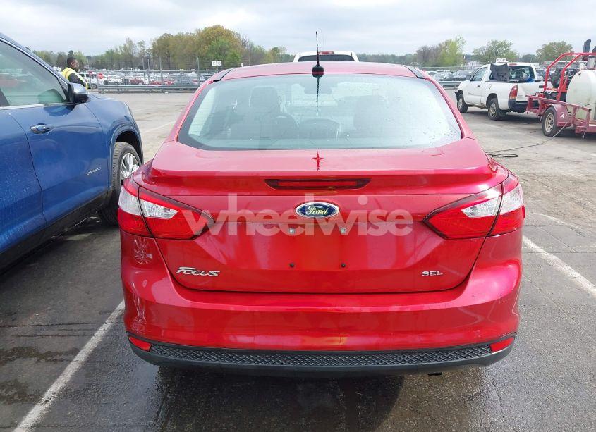 Photo 16 of 2012 Ford Focus SEL (VIN 1FAHP3H27CL338414)
