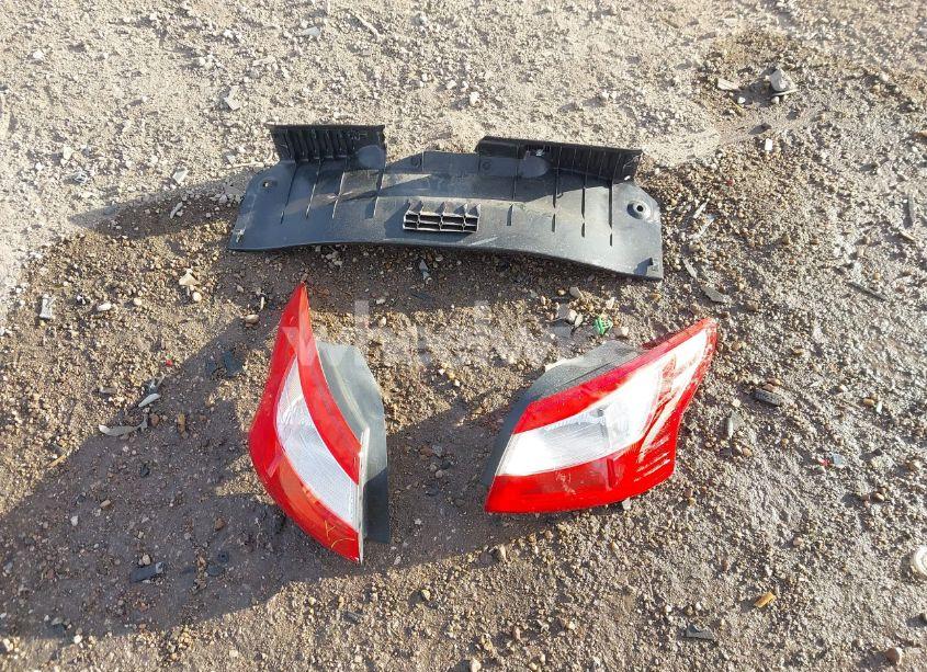 Photo 12 of 2012 Ford Focus SEL (VIN 1FAHP3H27CL362955)