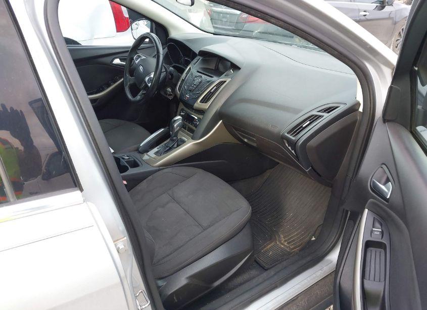 Photo 5 of 2012 Ford Focus SEL (VIN 1FAHP3H27CL362972)