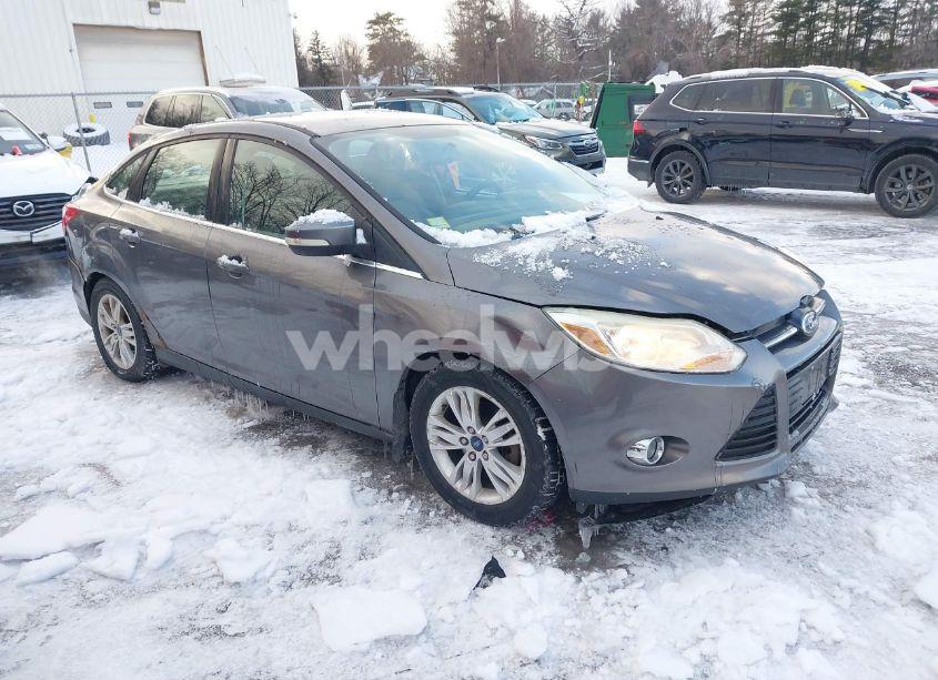 2012 Ford Focus SEL (VIN 1FAHP3H27CL424631) main photo