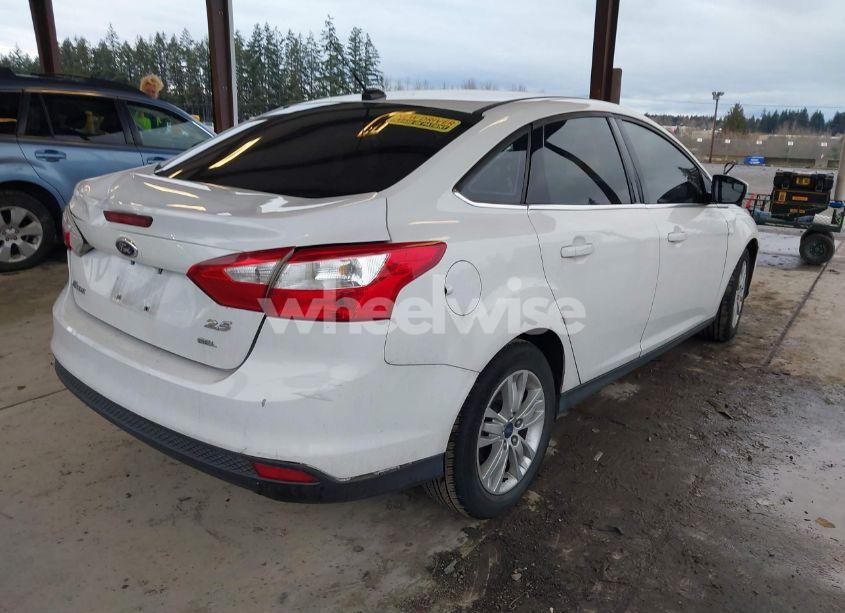 Photo 4 of 2012 Ford Focus SEL (VIN 1FAHP3H27CL479743)