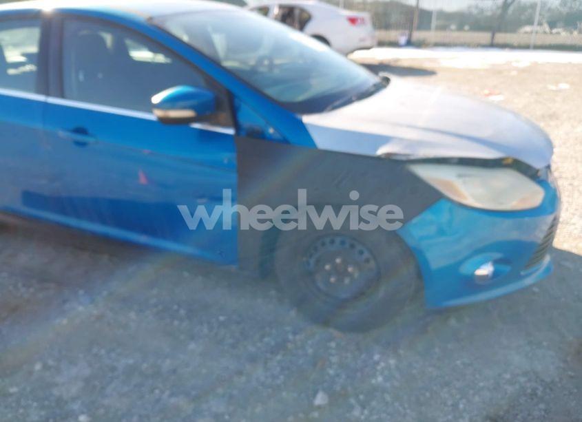 Photo 12 of 2012 Ford Focus SEL (VIN 1FAHP3H28CL163221)