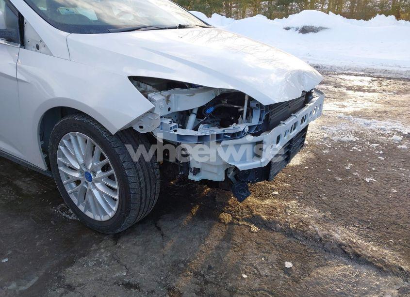 Photo 14 of 2012 Ford Focus SEL (VIN 1FAHP3H28CL204463)