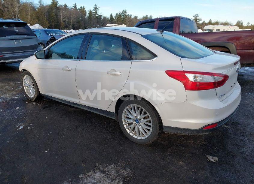 Photo 3 of 2012 Ford Focus SEL (VIN 1FAHP3H28CL204463)