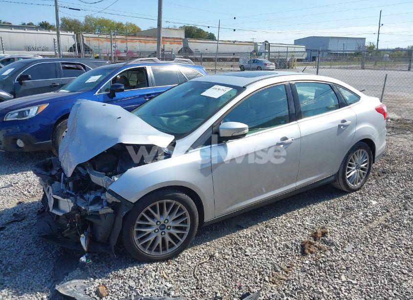 Photo 2 of 2012 Ford Focus SEL (VIN 1FAHP3H28CL230772)