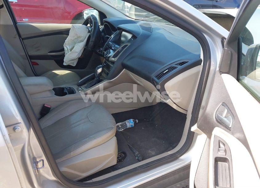 Photo 5 of 2012 Ford Focus SEL (VIN 1FAHP3H28CL230772)