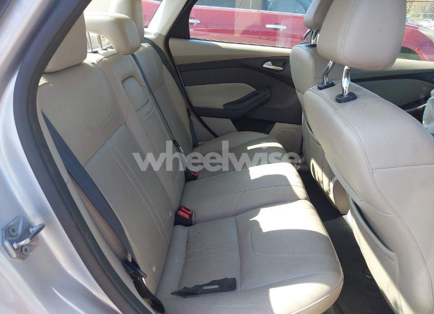 Photo 8 of 2012 Ford Focus SEL (VIN 1FAHP3H28CL230772)