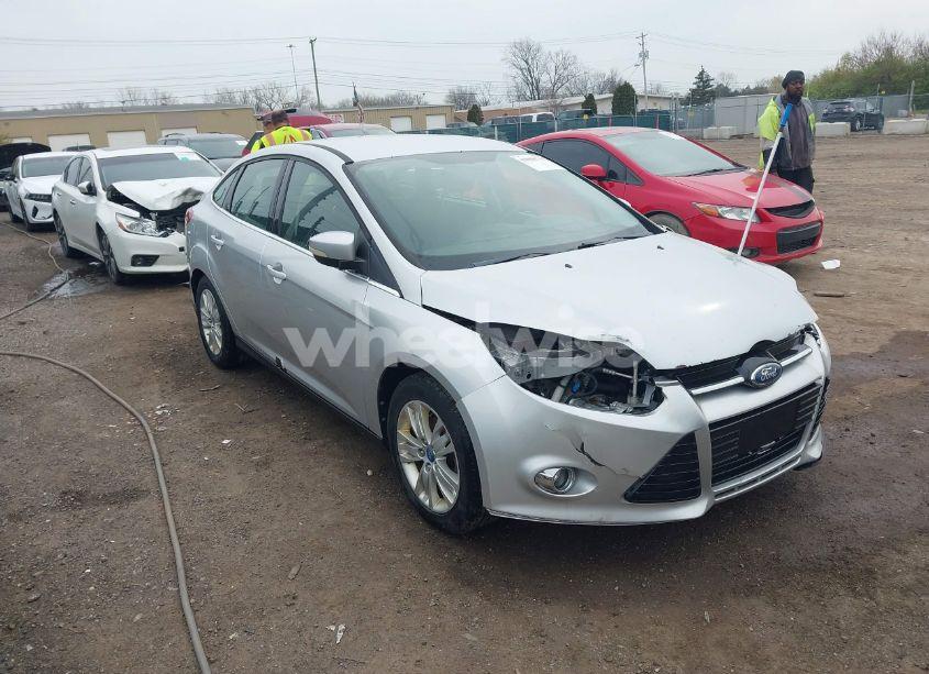 2012 Ford Focus SEL (VIN 1FAHP3H28CL266719) main photo