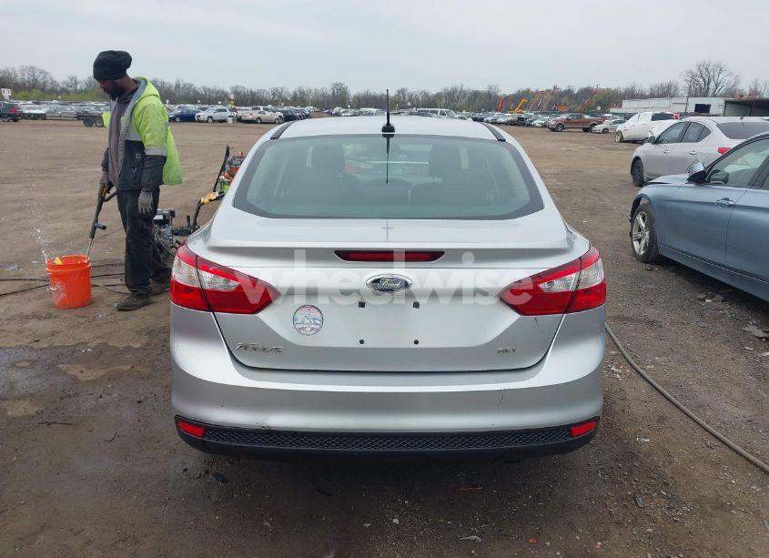 Photo 17 of 2012 Ford Focus SEL (VIN 1FAHP3H28CL266719)