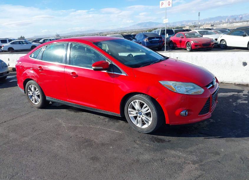 2012 Ford Focus SEL (VIN 1FAHP3H29CL135833) main photo