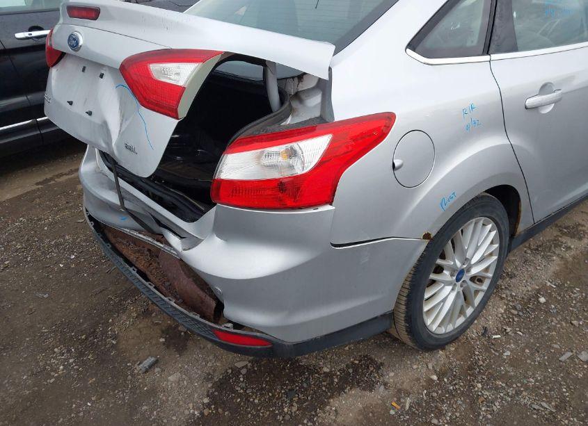 Photo 4 of 2012 Ford Focus SEL (VIN 1FAHP3H29CL145326)