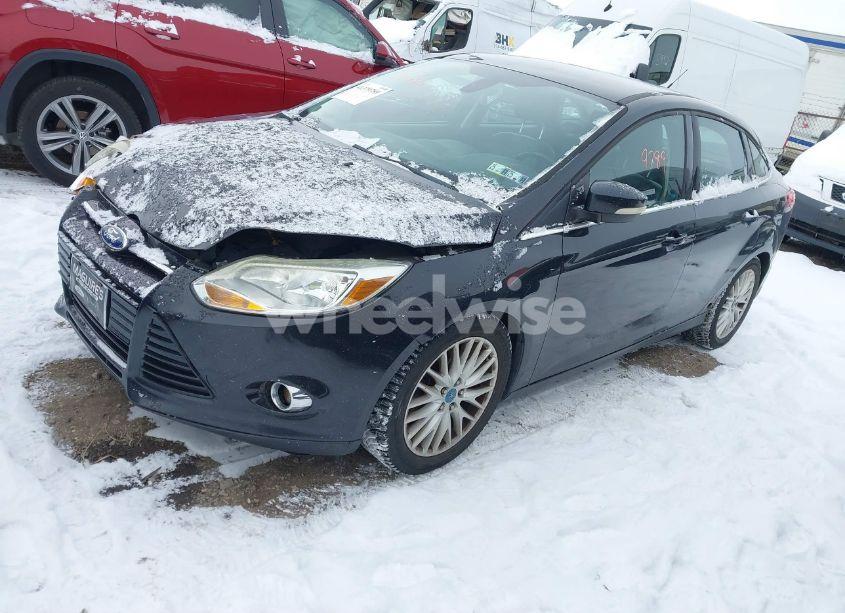 Photo 2 of 2012 Ford Focus SEL (VIN 1FAHP3H29CL172042)