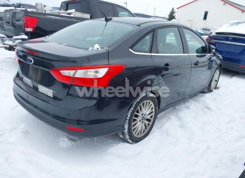 Photo 4 of 2012 Ford Focus SEL (VIN 1FAHP3H29CL172042)