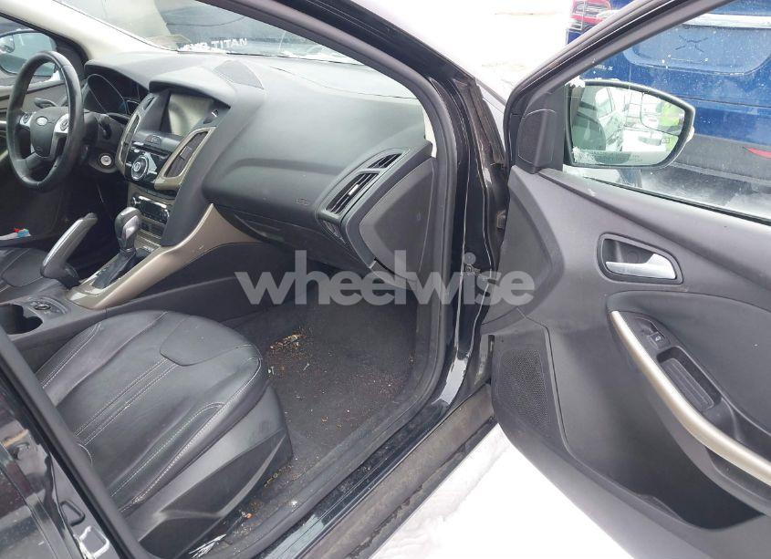 Photo 5 of 2012 Ford Focus SEL (VIN 1FAHP3H29CL172042)