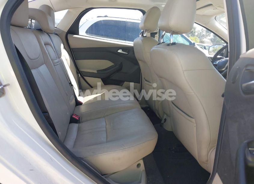 Photo 8 of 2012 Ford Focus SEL (VIN 1FAHP3H29CL215925)