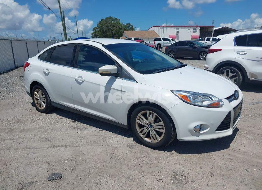 2012 Ford Focus SEL (VIN 1FAHP3H29CL252442) main photo