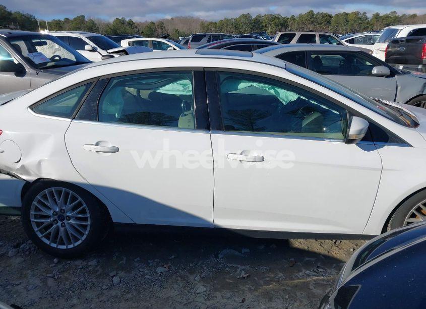 Photo 13 of 2012 Ford Focus SEL (VIN 1FAHP3H29CL357093)