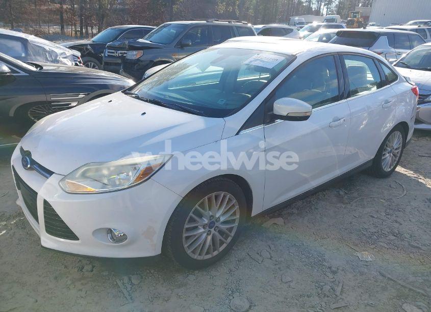 Photo 2 of 2012 Ford Focus SEL (VIN 1FAHP3H29CL357093)