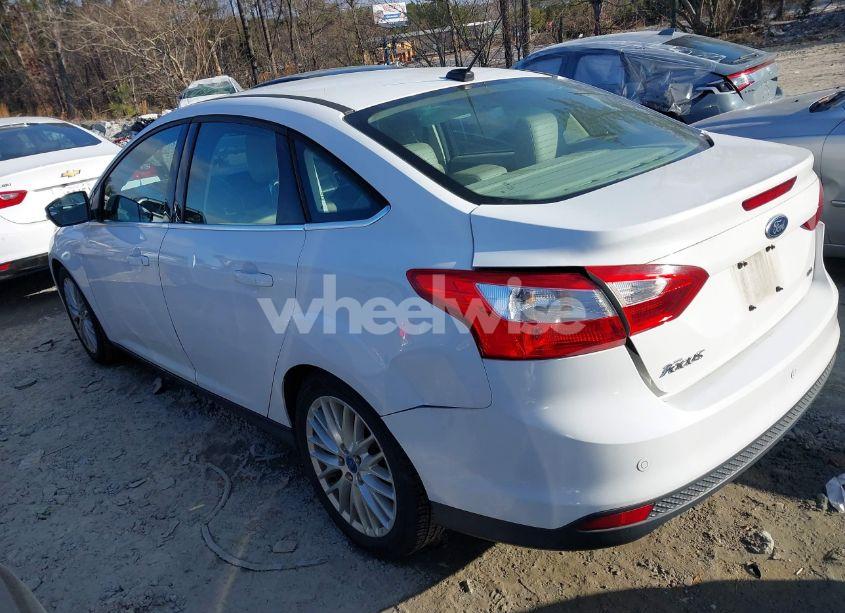 Photo 3 of 2012 Ford Focus SEL (VIN 1FAHP3H29CL357093)