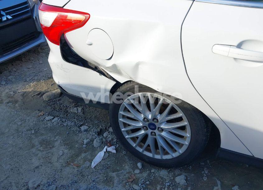 Photo 6 of 2012 Ford Focus SEL (VIN 1FAHP3H29CL357093)