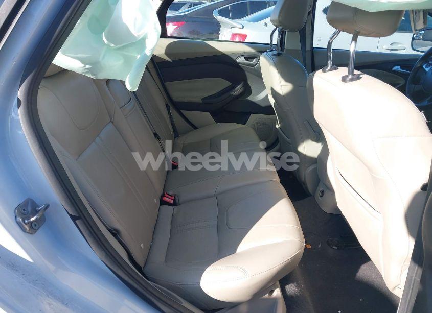 Photo 8 of 2012 Ford Focus SEL (VIN 1FAHP3H29CL357093)