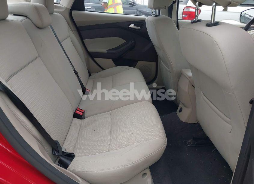 Photo 8 of 2012 Ford Focus SEL (VIN 1FAHP3H29CL446372)