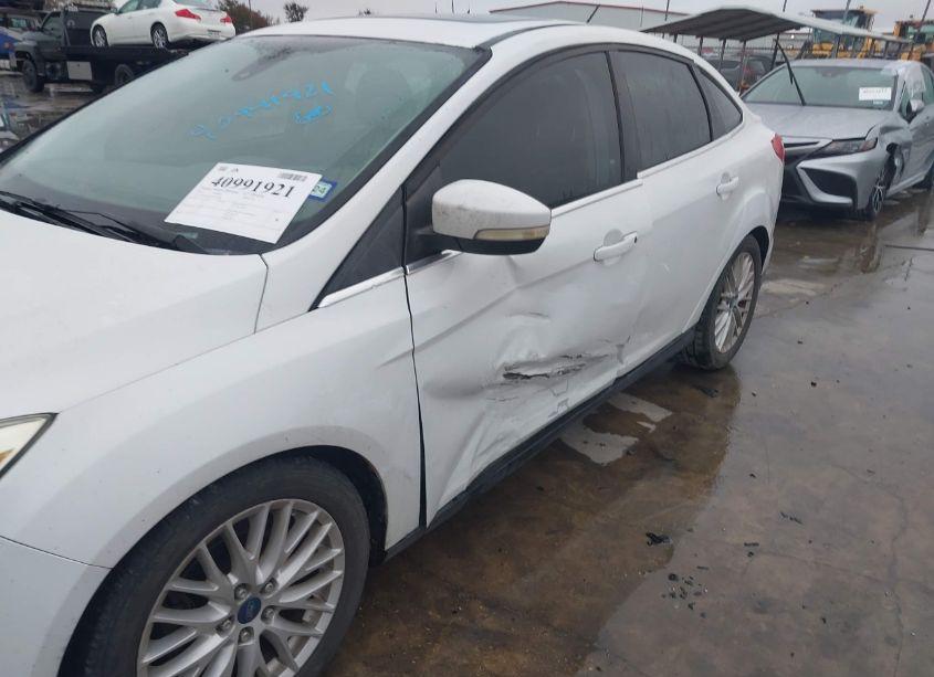 Photo 13 of 2012 Ford Focus SEL (VIN 1FAHP3H29CL453998)