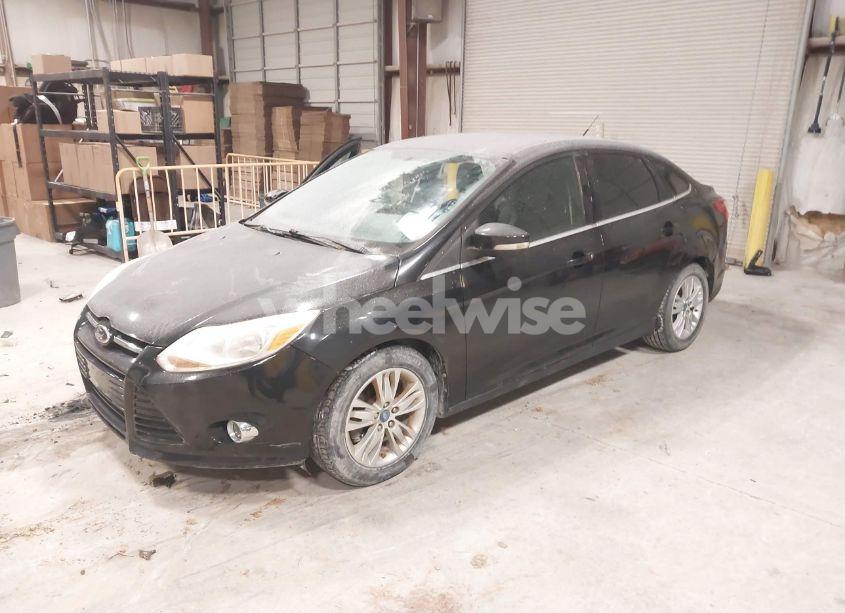 Photo 2 of 2012 Ford Focus SEL (VIN 1FAHP3H2XCL107443)