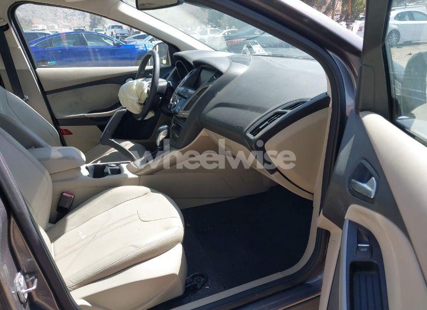 Photo 5 of 2012 Ford Focus SEL (VIN 1FAHP3H2XCL145464)