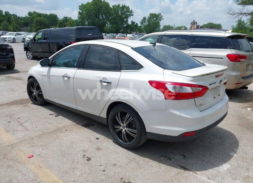 Photo 3 of 2012 Ford Focus SEL (VIN 1FAHP3H2XCL231504)