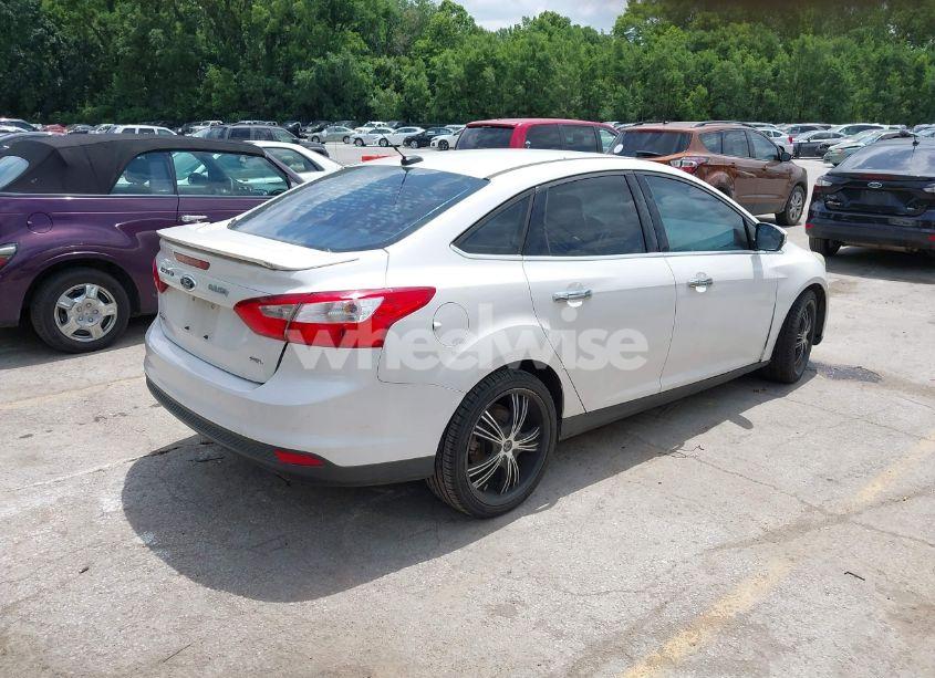 Photo 4 of 2012 Ford Focus SEL (VIN 1FAHP3H2XCL231504)