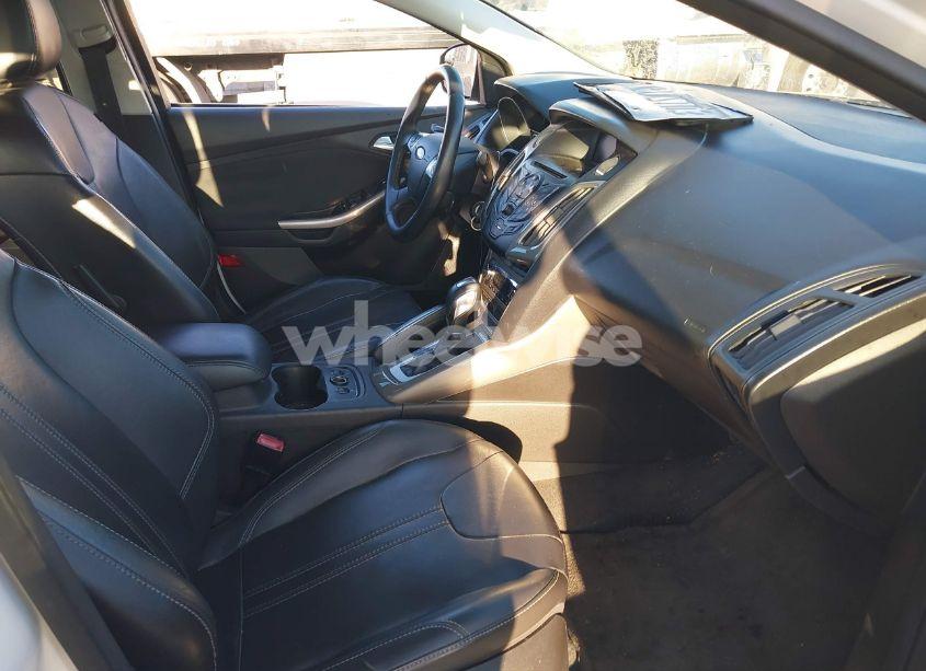 Photo 5 of 2012 Ford Focus SEL (VIN 1FAHP3H2XCL452651)