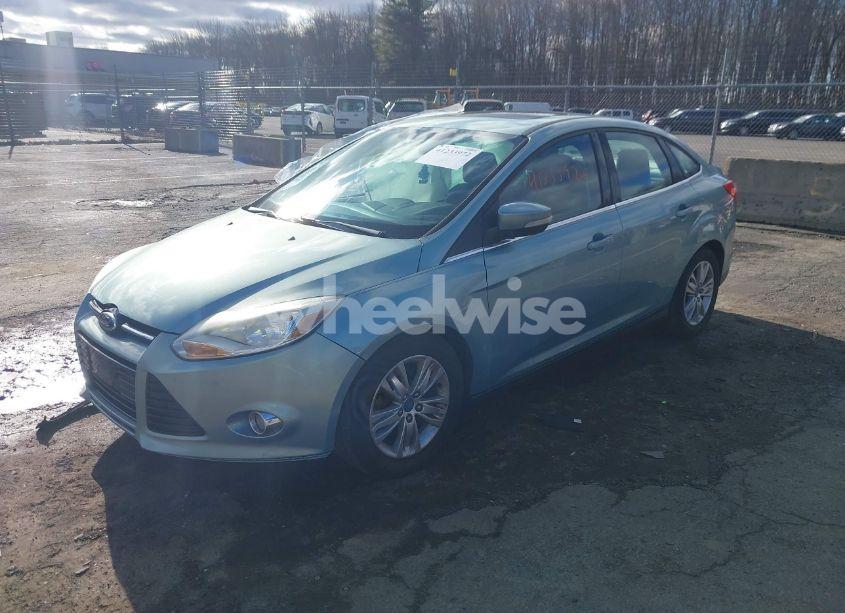 Photo 2 of 2012 Ford Focus SEL (VIN 1FAHP3H2XCL462872)