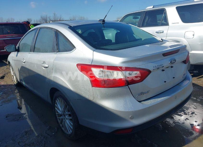 Photo 3 of 2012 Ford Focus SEL (VIN 1FAHP3H2XCL474696)