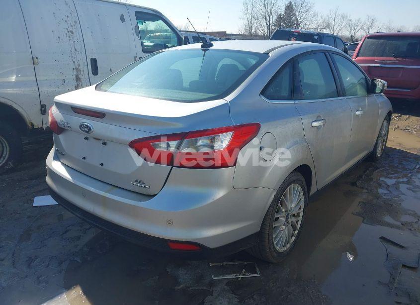 Photo 4 of 2012 Ford Focus SEL (VIN 1FAHP3H2XCL474696)