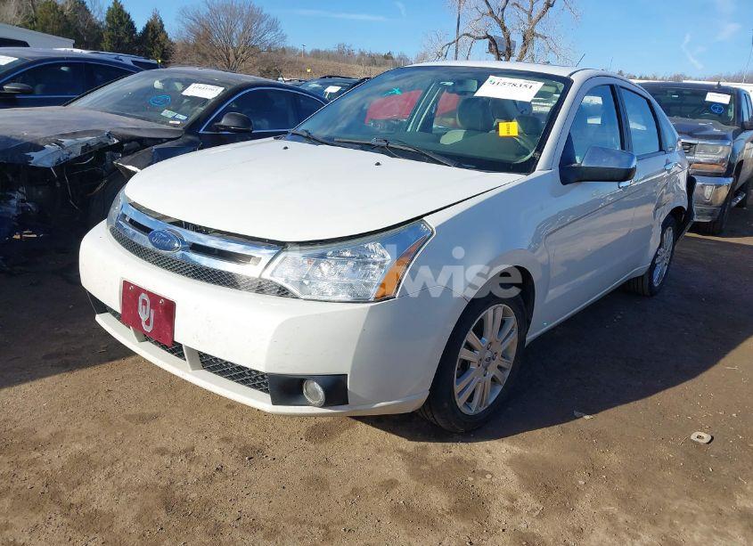 Photo 2 of 2010 Ford Focus SEL (VIN 1FAHP3HN0AW201403)