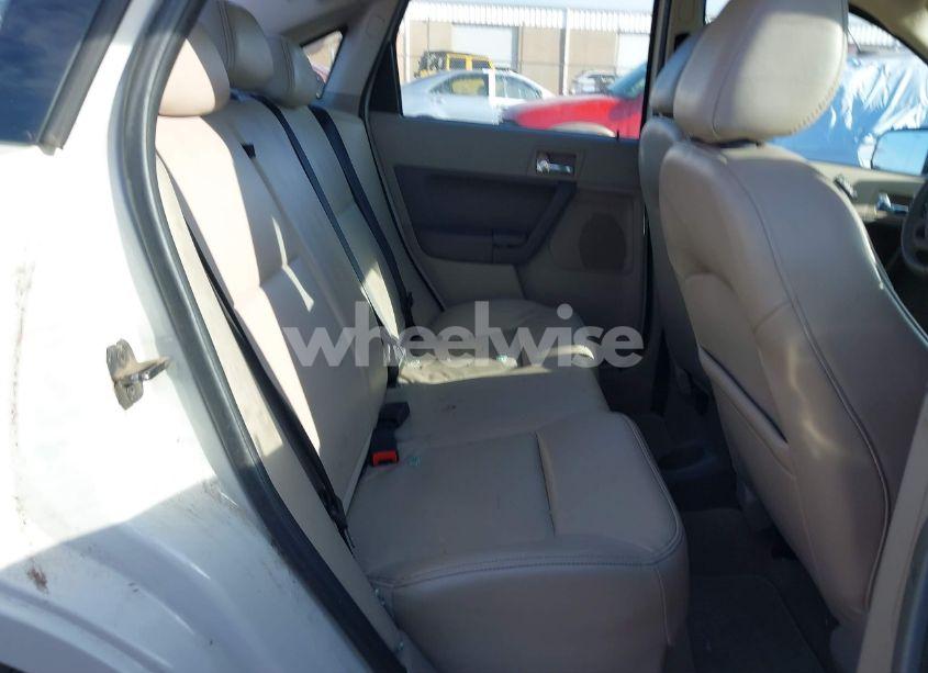 Photo 8 of 2010 Ford Focus SEL (VIN 1FAHP3HN0AW201403)