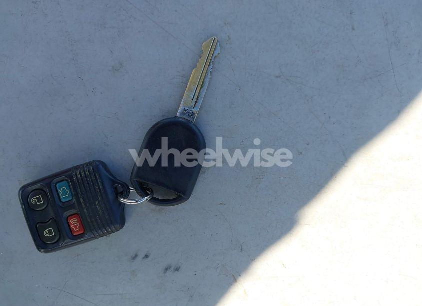 Photo 11 of 2010 Ford Focus SEL (VIN 1FAHP3HN0AW208383)