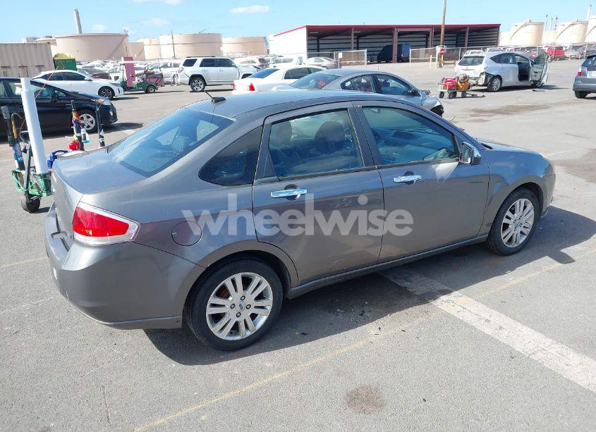 Photo 4 of 2010 Ford Focus SEL (VIN 1FAHP3HN0AW208383)