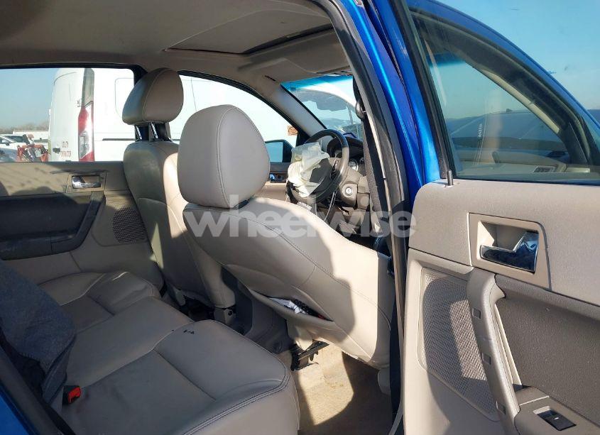 Photo 8 of 2010 Ford Focus SEL (VIN 1FAHP3HN0AW231257)