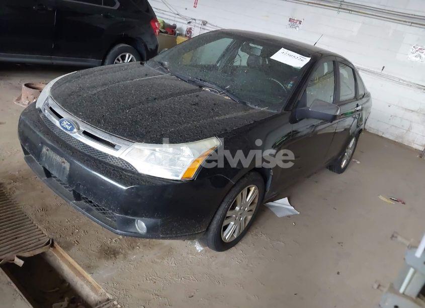 Photo 2 of 2011 Ford Focus SEL (VIN 1FAHP3HN1BW180515)