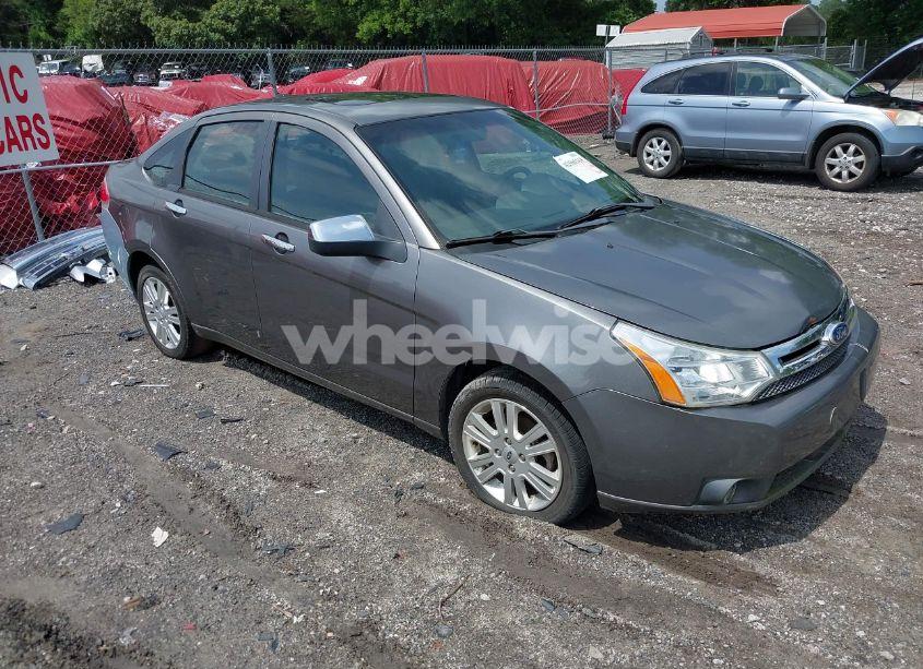 2011 Ford Focus SEL (VIN 1FAHP3HN2BW115267) main photo