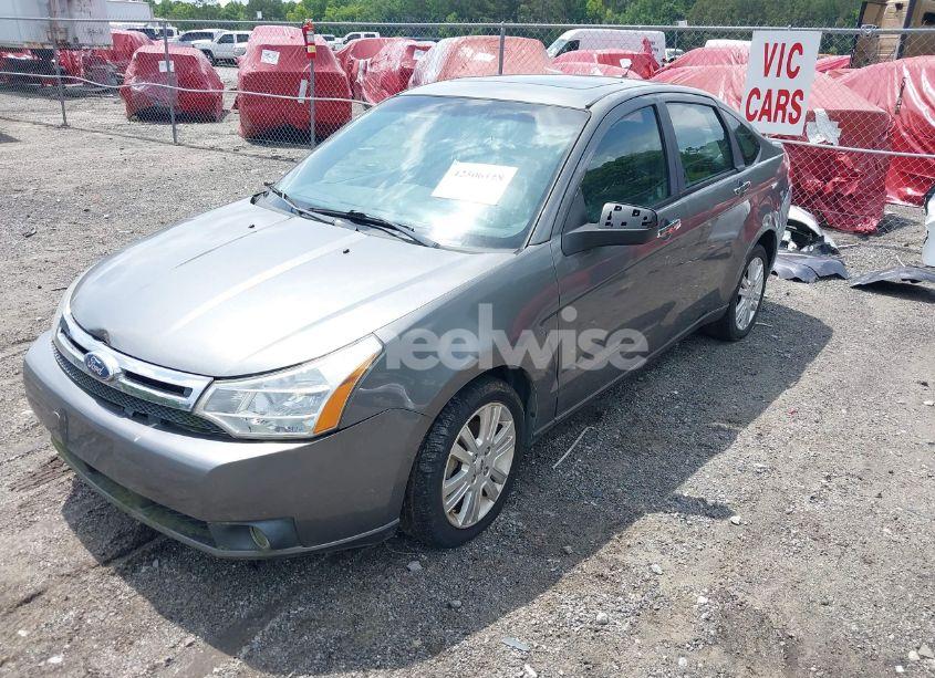 Photo 2 of 2011 Ford Focus SEL (VIN 1FAHP3HN2BW115267)