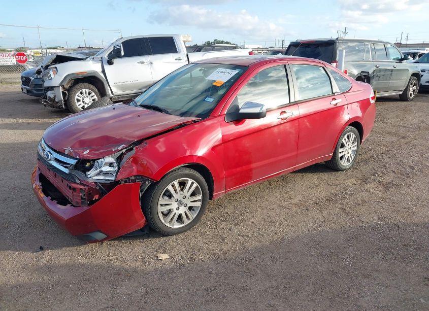 Photo 2 of 2010 Ford Focus SEL (VIN 1FAHP3HN3AW195340)