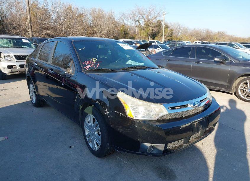 2010 Ford Focus SEL (VIN 1FAHP3HN3AW290626) main photo