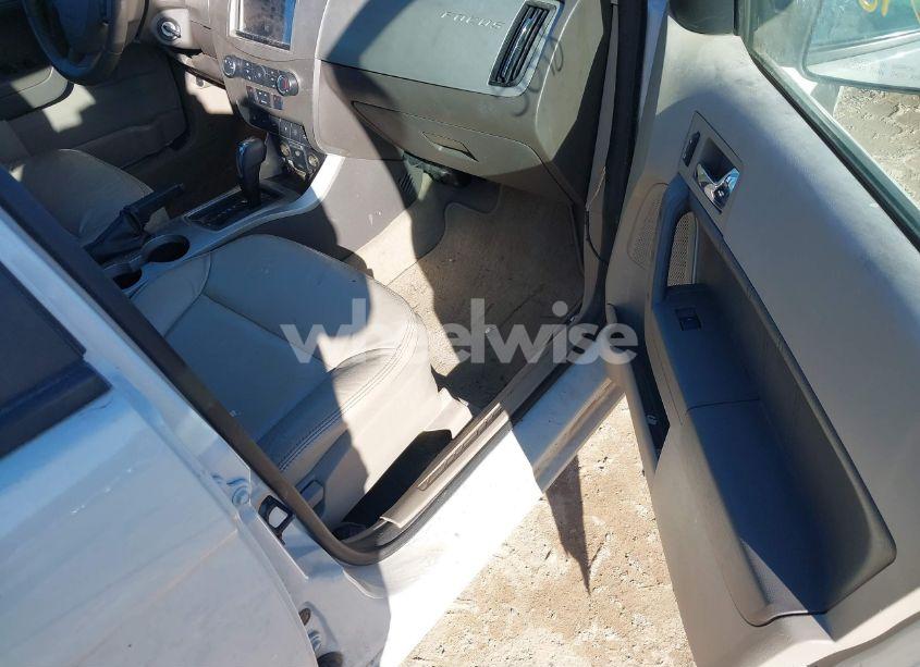 Photo 5 of 2011 Ford Focus SEL (VIN 1FAHP3HN3BW115861)