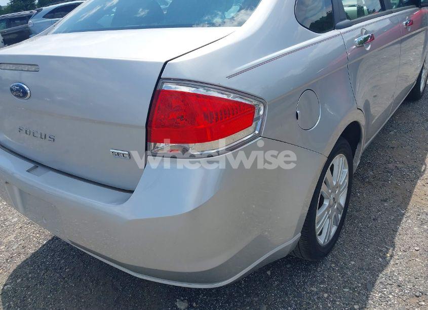 Photo 12 of 2011 Ford Focus SEL (VIN 1FAHP3HN3BW139934)